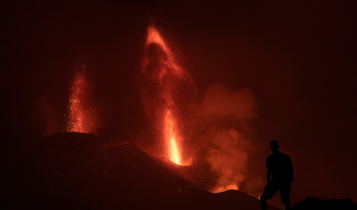 Frente al volcán