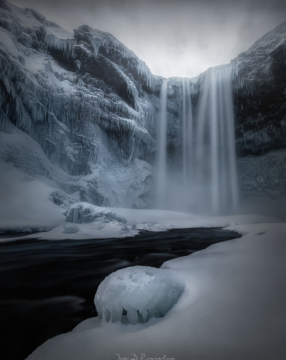 Skógafoss helado