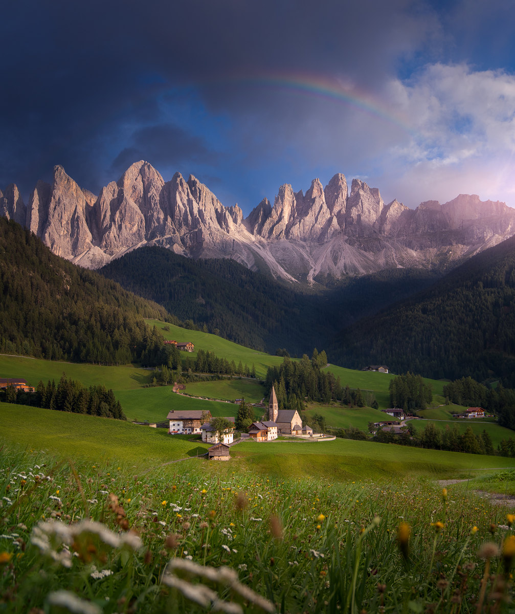 Arcoíris en Val di Funes