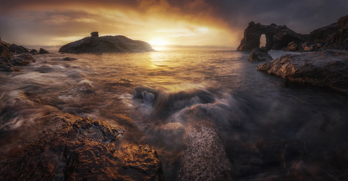 El arco al amanecer